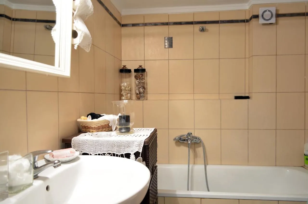 Delmare Dion Apartment Thessaloniki Greece